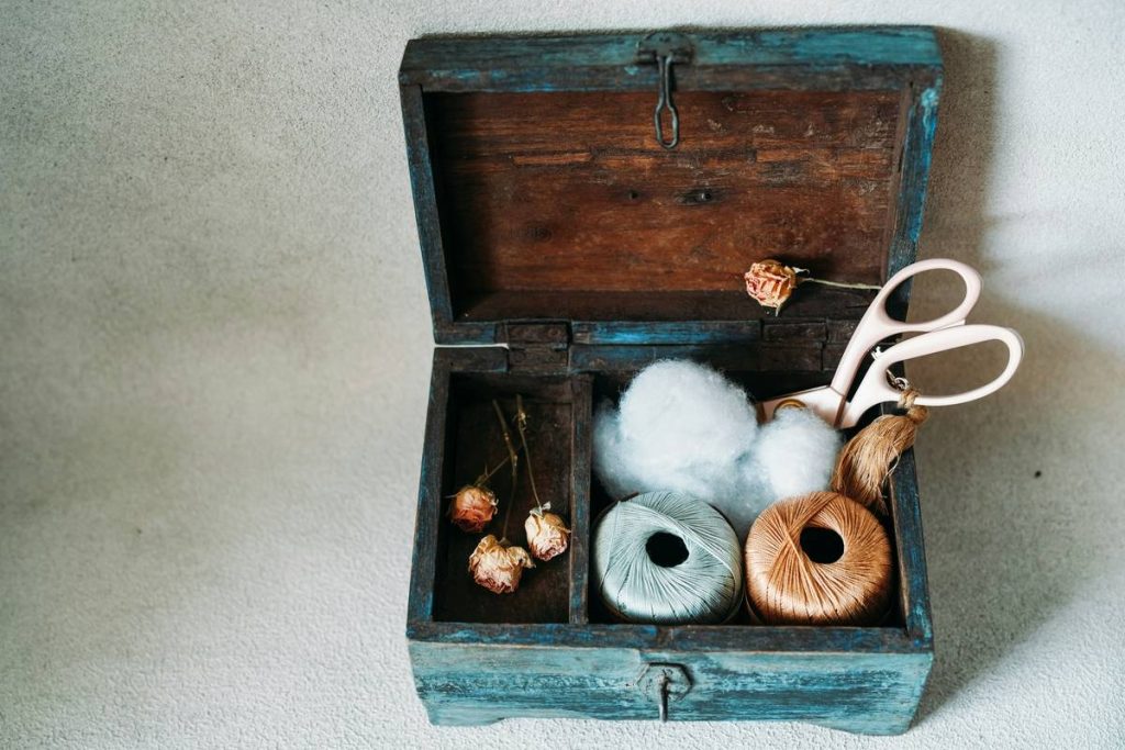 Why Your Memories Deserve More Than a Shoebox: The Ultimate Guide to a Handmade Keepsake Box Personalized Just for You